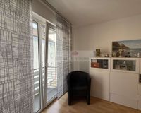 Schlafzimmer 1, Kind mit Balkon